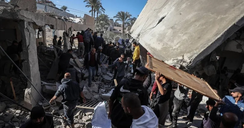 İsrail in saldırıları durmuyor: 43 Filistinli öldü!