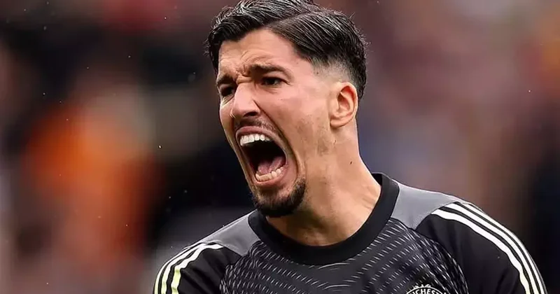 Altay Bayındır could be transferred to Galatasaray!