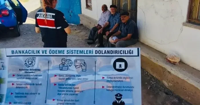 Kırşehir’de jandarma ekipleri dolandırıcılığa karşı vatandaşları bilgilendirdi