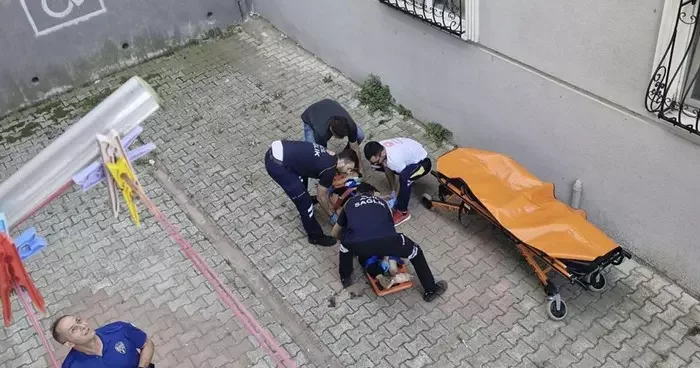 Samsun da korkunç olay! 4 üncü kattan atlayan kuaför kadın hayatını kaybetti