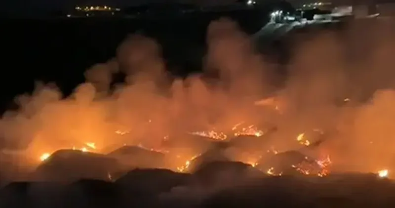 Şırnak kömür sahasında stoklanan kömürlerde yangın