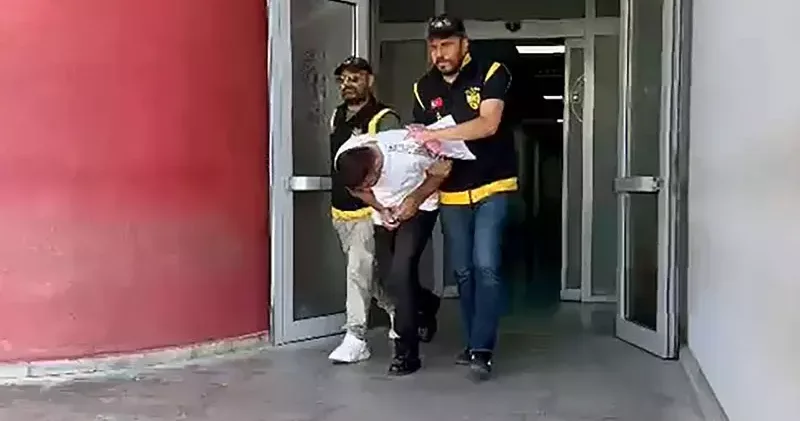 Fuhuş operasyonunda polisi görünce çatı katına saklandılar
