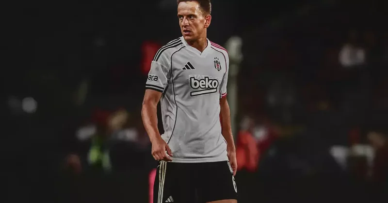 Beşiktaş tan Acun Ilıcalı nın takımına transfer oldu
