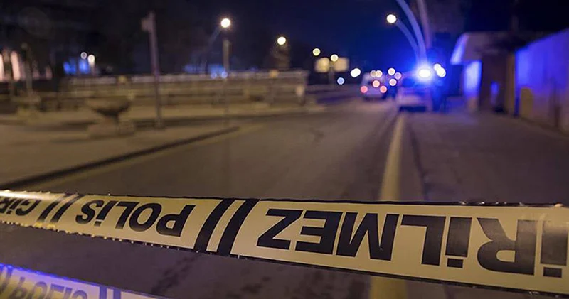 Mersin de 16 yaşındaki kız çocuğu, otomobilde silahla vurulmuş halde ölü bulundu; olayla ilgili 3 şüpheli gözaltında