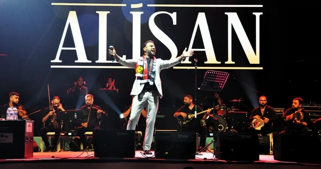 Şarkıcı Alişan, Eskişehir de konser verdi Eskişehir Haberleri