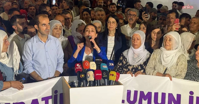 Hatimoğulları: Ne barış ne demokrasi altın tepsiyle sunulmayacak!