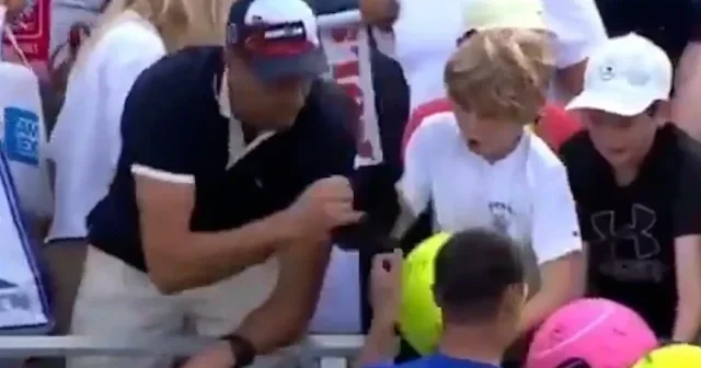 ABD Açık’te tepki çeken anlar: Yahudi milyoner Szczerek tenisçinin çocuğa imzaladığı şapkayı elinden çaldı VİDEO İZLE