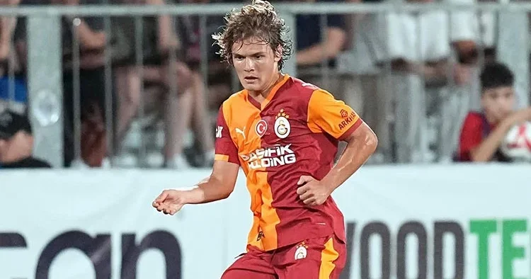 Galatasaraylı Efe Akman imzayı atıyor!
