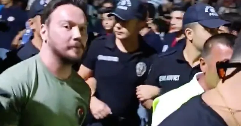 Sahneye şarkıcı çıkarmak polisin görevi mi? Sözcü Gazetesi