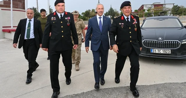 Orgeneral Ali Çardakçı, HMKÜ 100. Yıl Köyü nü ziyaret etti Hatay Haberleri