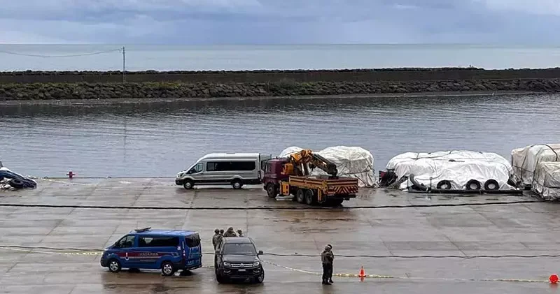 Balıkçıların bulduğu insansız deniz aracının imha edilmesi için çalışma başlatıldı