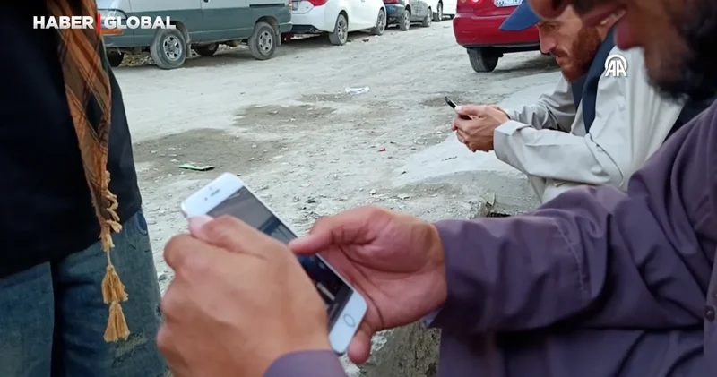 Afganistan’da Taliban interneti yeniden açtı
