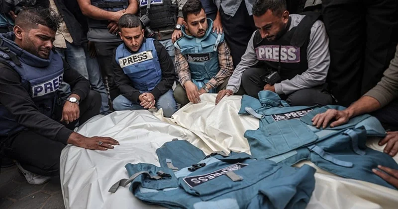 İşgalci İsrail ordusu Gazze de 254 gazeteciyi katletti!