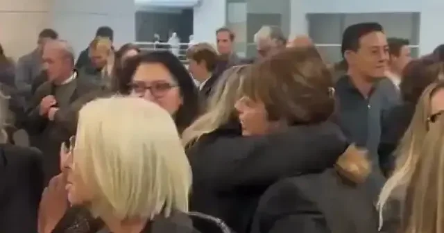 Ayşe Barım ın tahliye kararı menajerliğini yaptığı ünlüler tarafından işte böyle karşılandı VİDEO İZLE
