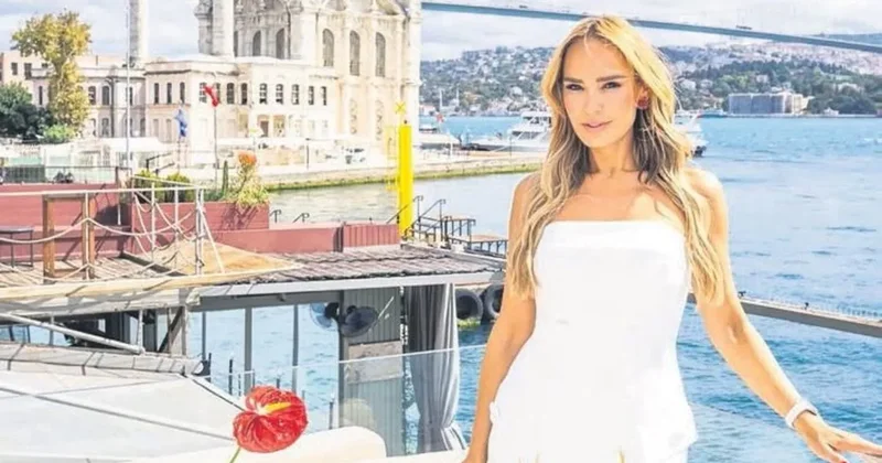 Boğaz’da kız kıza parti