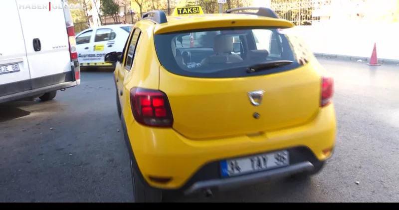 Taksici ve yolcular arasında yeni kavga: Taksici dönüş köprü ücreti isteyebilir mi?