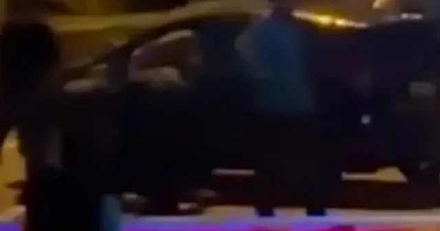 Başakşehir’de alkollü şahıs polis ekiplerine zor anlar yaşattı: O anlar kamerada VİDEO İZLE