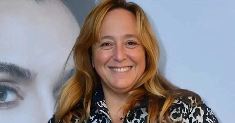 Menajer Ayşe Barım, tutuklu bulunduğu Marmara Cezaevi nden tahliye edildi: Barım ı gazeteciler karşıladı