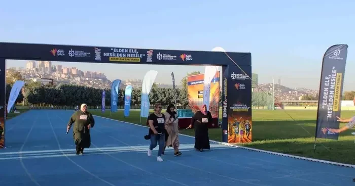 Kocaeli kitap bayrak yarışı ile Gazze ye barış mesajı