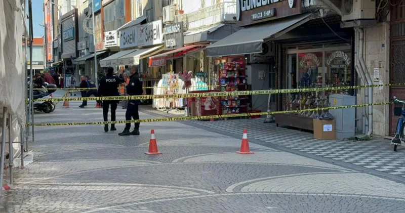 Çatırdama sesleri gelen 2 katlı bina tahliye edildi