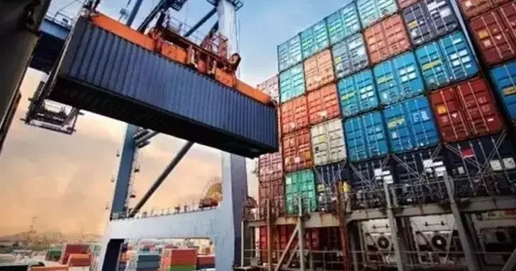Ticaret Bakanı Bolat: İhracatımız 24 milyar 800 milyon doları geçmiştir