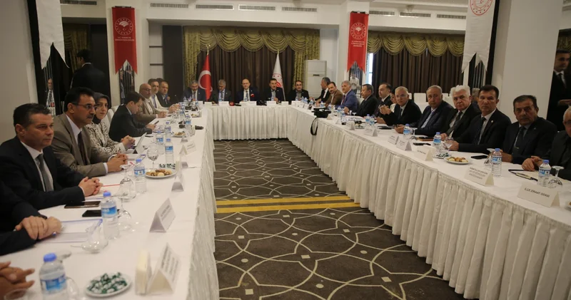 TBMM Zirai Don Olayını Araştırma Komisyonu, Niğde de istişare toplantısına katıldı
