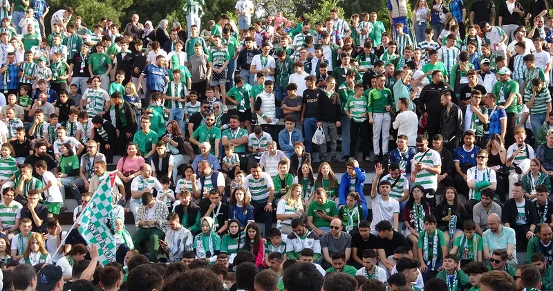 Bursaspor dan 62. yıl kuruluş yıldönümüne özel kutlama