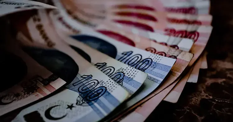 SGK dan emekli maaşları açıklaması: 4 Haziran a çekildi