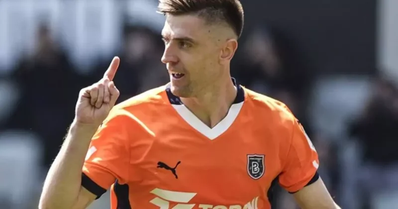 Başakşehir, Piatek in Al Duhail e transferini açıkladı
