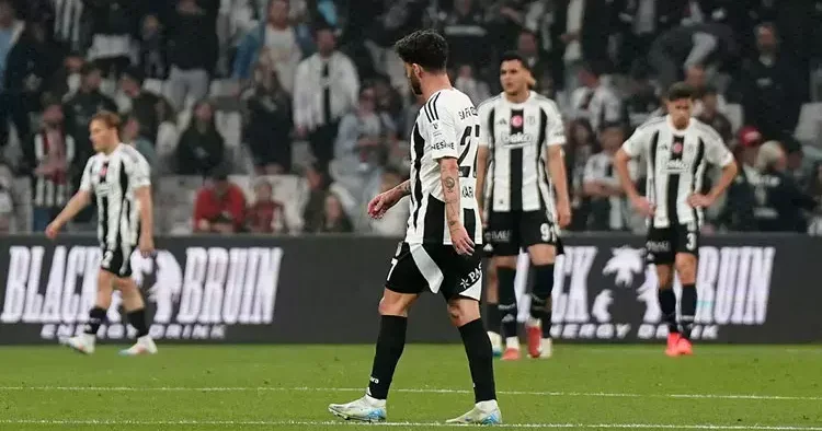Beşiktaş üç kulvarda da istediğini bulamadı!