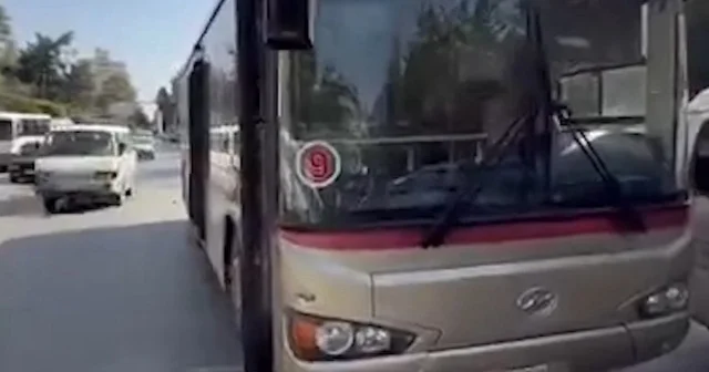 Halep yeni otobüslerine kavuştu: Hizmet gören Suriyeli genç duygusal anlar yaşadı VİDEO İZLE