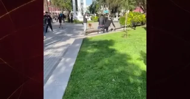 Okul çocukları arasında çıkan kavgada 17 yaşındaki çocuk bıçaklanarak öldürüldü