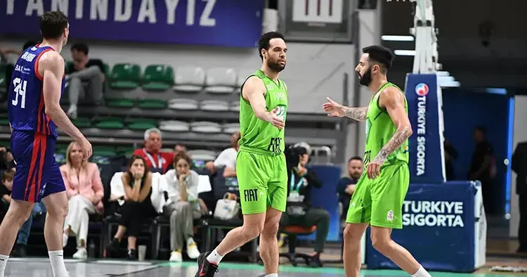 TOFAŞ ı eleyen Bahçeşehir Koleji yarı finalde!