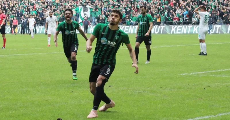 Şampiyon Bursaspor a Kocaeli çıkışlı orta saha: İmzayı attı