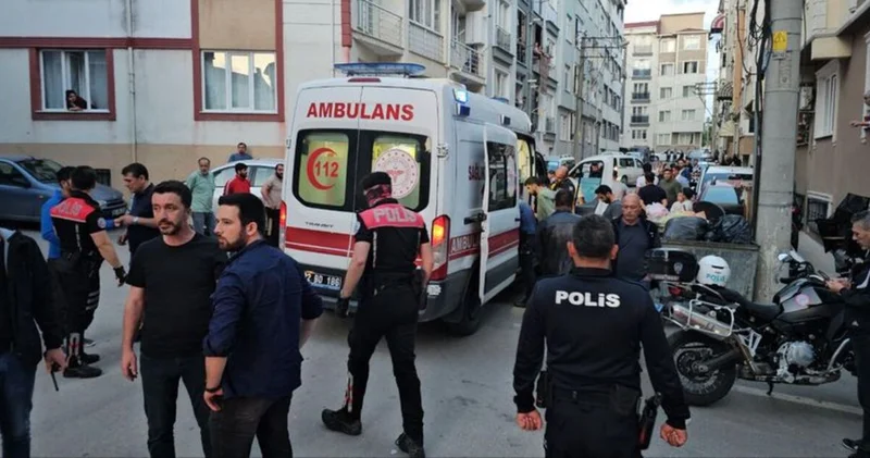 Edirne’de 2 grup arasında bıçak ve sopalı kavga: 5 yaralı, 10 gözaltı Güncel haberler