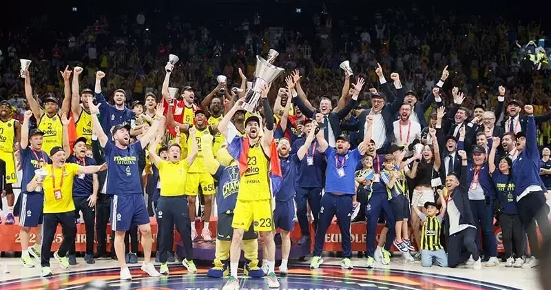 Euroleague şampiyonu Fenerbahçe kabuk değiştiriyor