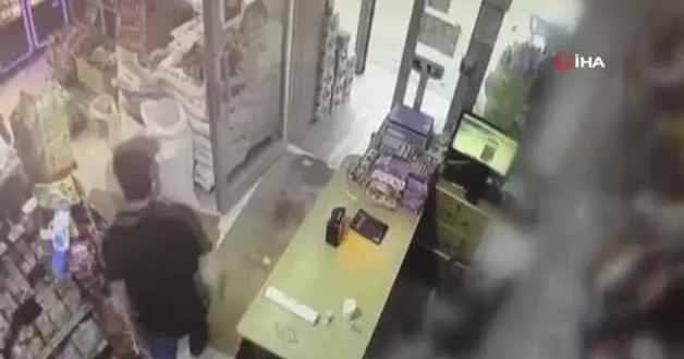 Kutunun hareket ettiğin gören market sahibi az kalsın aklını yitiriyordu! İşin aslı ise başka çıktı