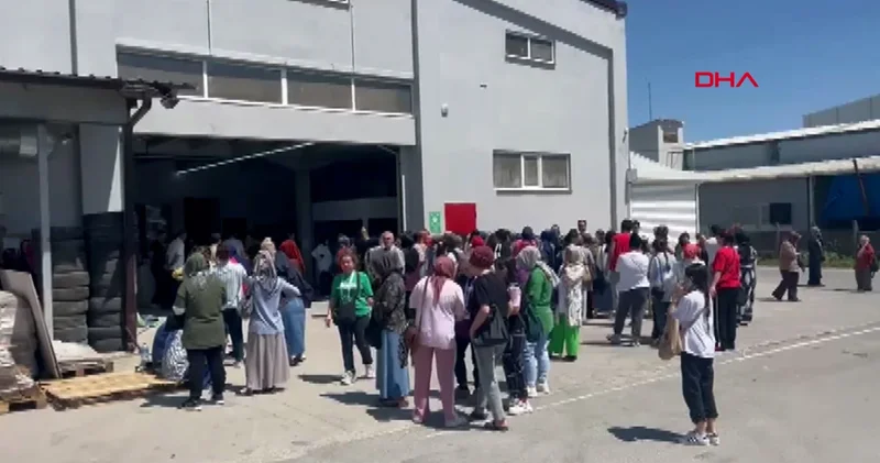 Fabrikanın tavanı çöktü: 3 işçi yaralı