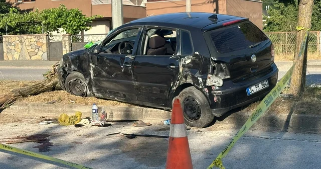 Düzce de kamyonun çarptığı otomobildeki çocuk öldü Düzce Haberleri