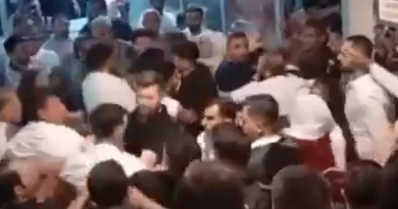 Düğün salonu önünde meydan savaşı gibi kavga: O anlar kamerada Sözcü Gazetesi