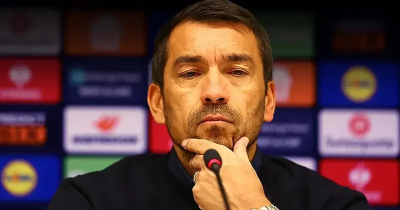 Beşiktaş tan ayrılan Van Bronckhorst un yeni adresi Liverpool oldu: Taffarel için de resmi açıklama geldi Fanatik Gazetesi Futbol Haberleri Spor