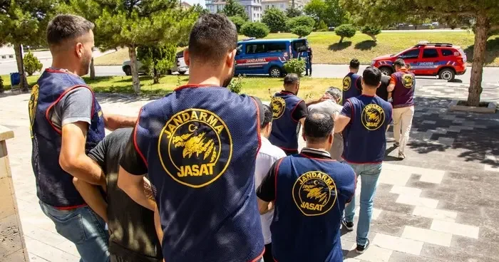 Nevşehir de arazide battaniyeye sarılı bulunan ceset bulunmuştu! 4 şüpheli tutuklandı