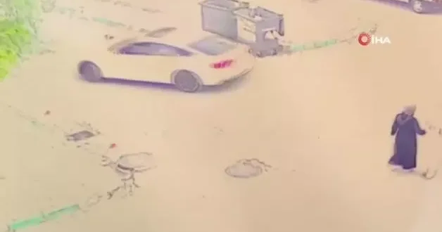 Scootera binen çocuğun üzerinden otomobil geçti