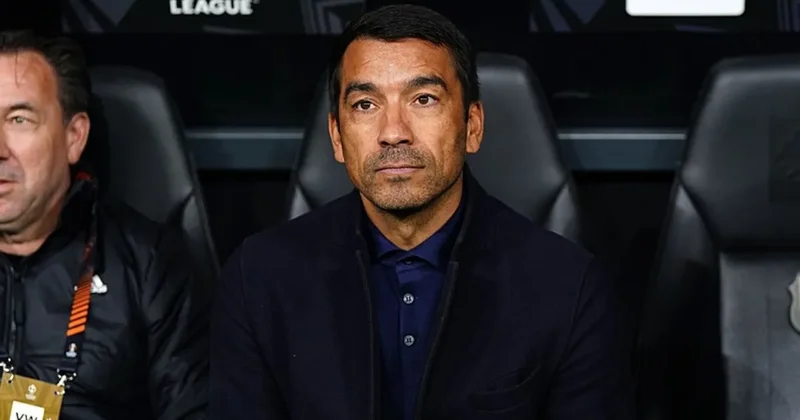 Van Bronckhorst Liverpool daki görevi belli oldu! Taffarel ayrıldı...