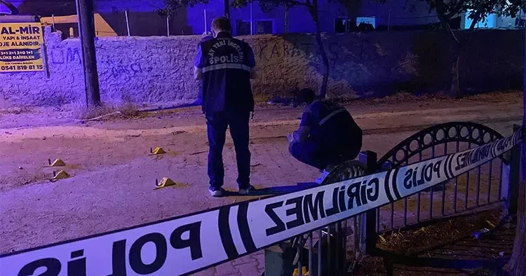 KADES ten yardım isteyen kadının evine kurşun yağdı: Eve 4 kurşun isabet etti, camlar kırıldı