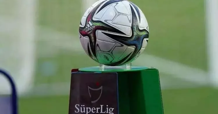 Yapay zeka, Süper Lig başlamadan şampiyonu ve küme düşecek takımları tahmin etti