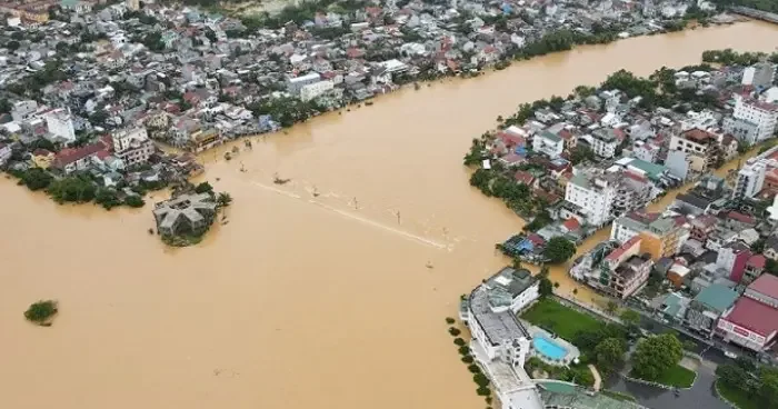 Vietnam da şiddetli yağışların yol açtığı afetlerde 8 kişi öldü, 3 kişi kayboldu