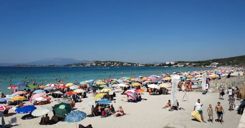Çeşme yi terk ediyorlar: Bu kadarı fazla geldi
