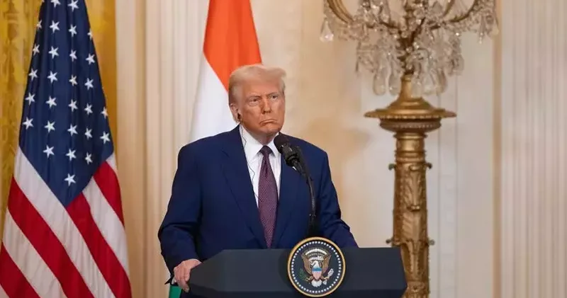 Trump iki nükleer denizaltının, Medvedev in açıklamaları sonrası harekete geçtiğini duyurdu