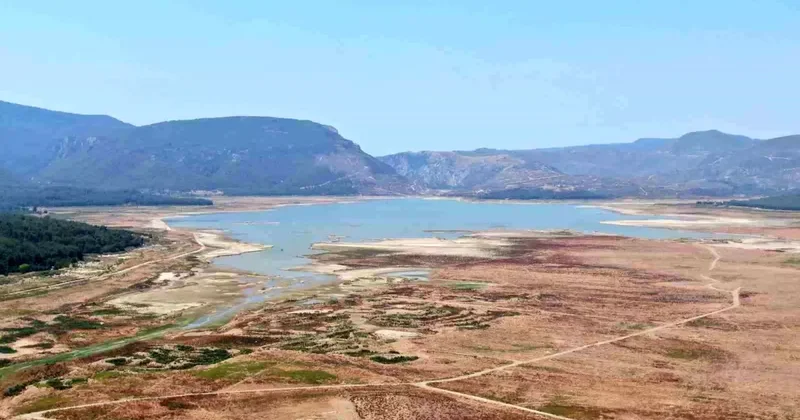 İzmir de kuraklık nedeniyle 6 Ağustos tan itibaren kısmi su kesintileri başlayacak